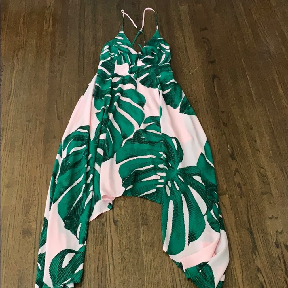 Palm leaf flowy dress
